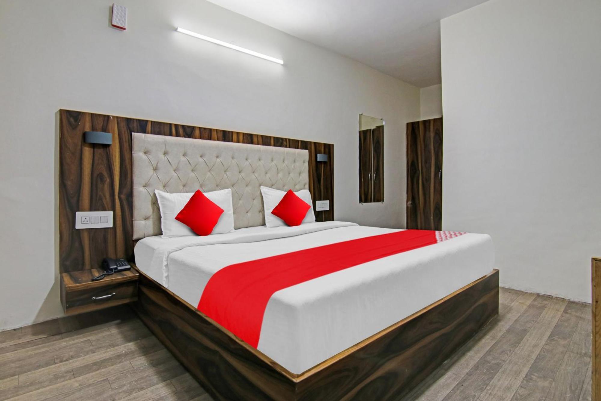 Hotel O Alfa Manāli Extérieur photo