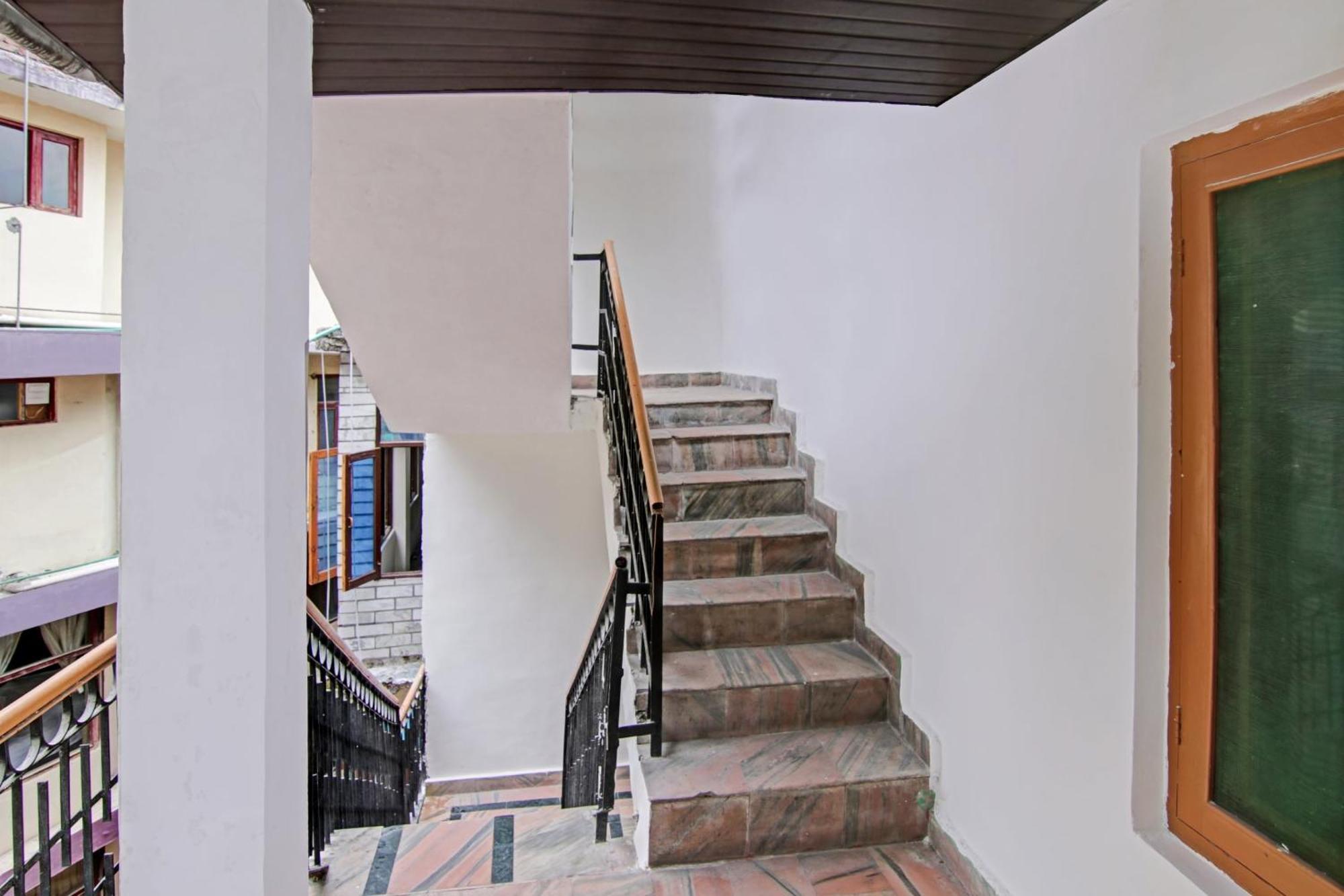 Hotel O Alfa Manāli Extérieur photo