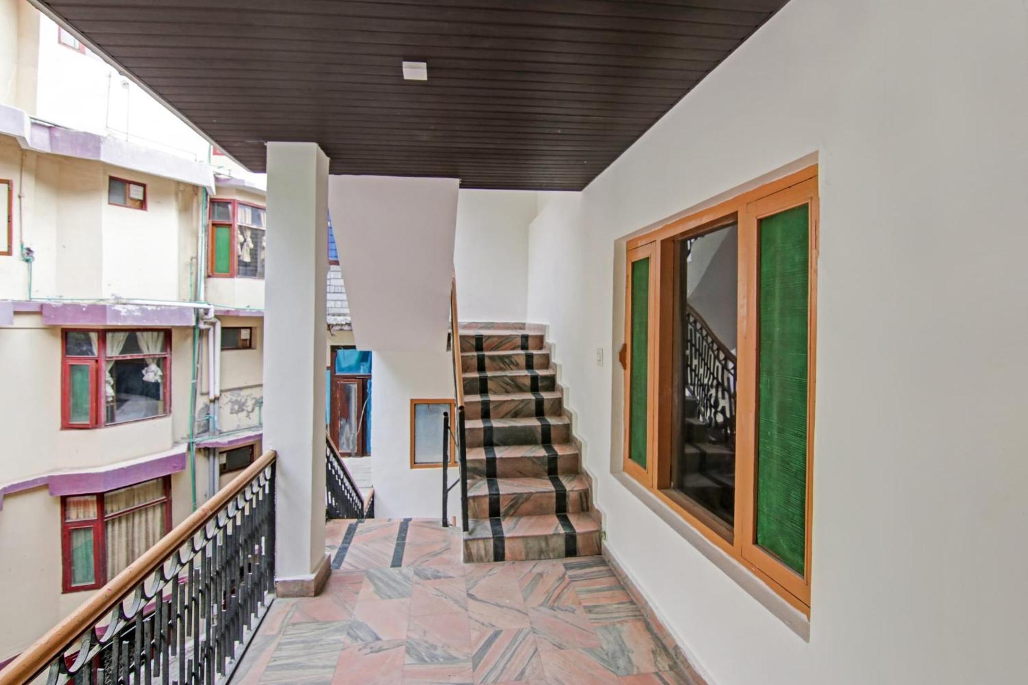 Hotel O Alfa Manāli Extérieur photo